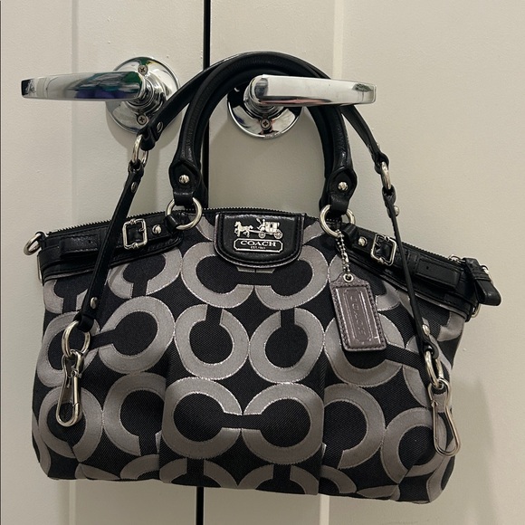 Coach (EUC) Madison Op Art Sophia Satchel - Picture 14 of 16